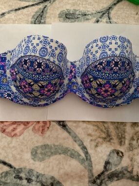 Shade & Shore Blue and Pink Floral Strapless Bikini Top